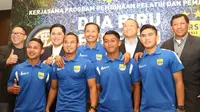 3 pemain muda Persib akan berguru di markas Inter Milan. (Bola.com/Nicklas Hanoatubun)