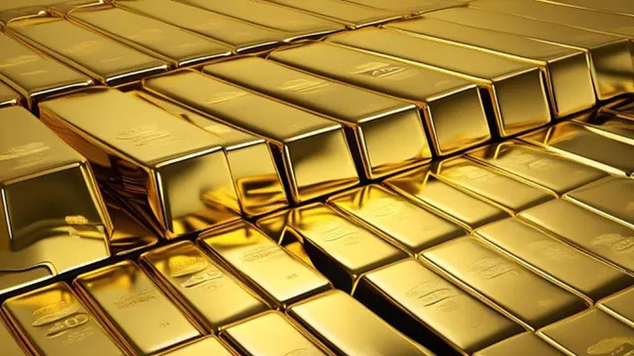 Harga Emas Anjlok Usai Cetak Rekor Termahal Sepanjang Sejarah