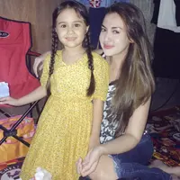 Rianti Cartwright dan Nicole Rossi, pemain Elif Indonesia. foto: twitter