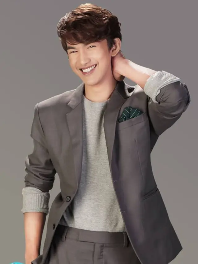 [Bintang] Foto Masa Lalu Pria Ini Bikin Banyak Orang Terkejut, Ternyata...