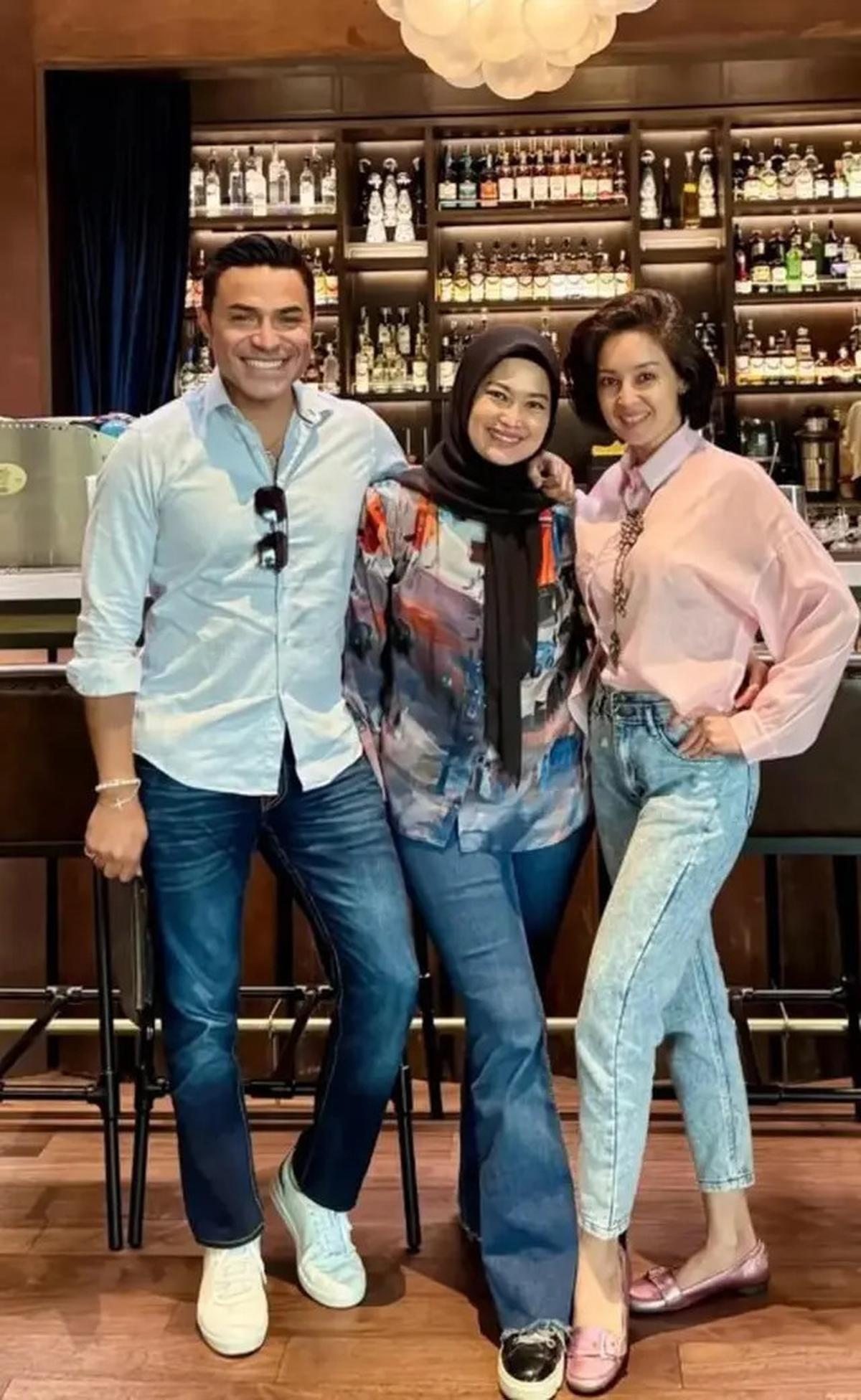 Galeri Foto Putri Patricia dengan Ragam Model Jeans, Inspirasi Gaya Kasual 2025