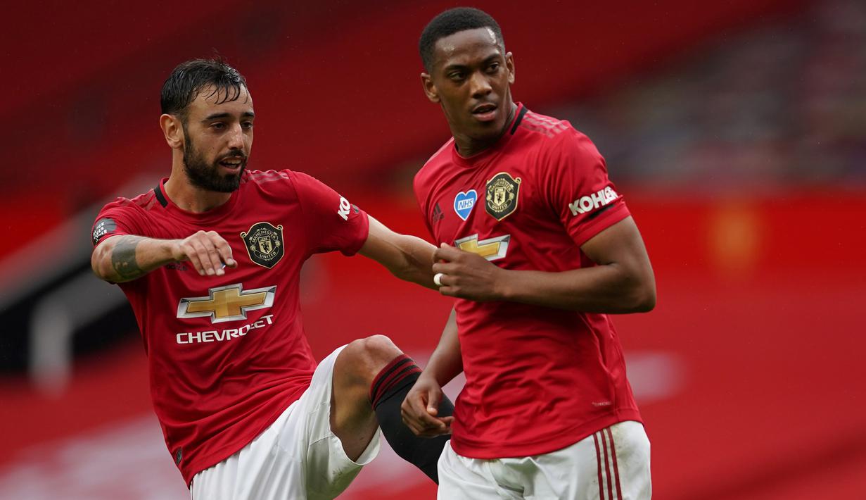 Bruno Fernandes juga kedapatan memaki rekan setimnya saat Manchester United dibantai Tottenham Hotspur 1-6. Ini bukan kali pertama dia melampiaskan emosinya. (Foto: AFP/Pool/Dave Thompson)