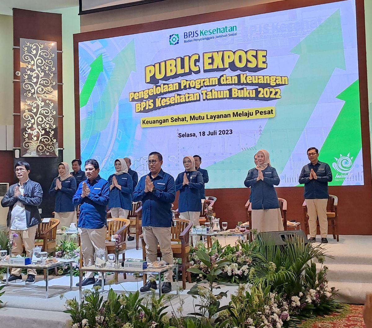 "Sakitnya rabies, bukan program rabies untuk vaksinasi seluruh, edukasi public, tapi peserta BPJS yang sakit karena rabies bisa," tambahnya.
