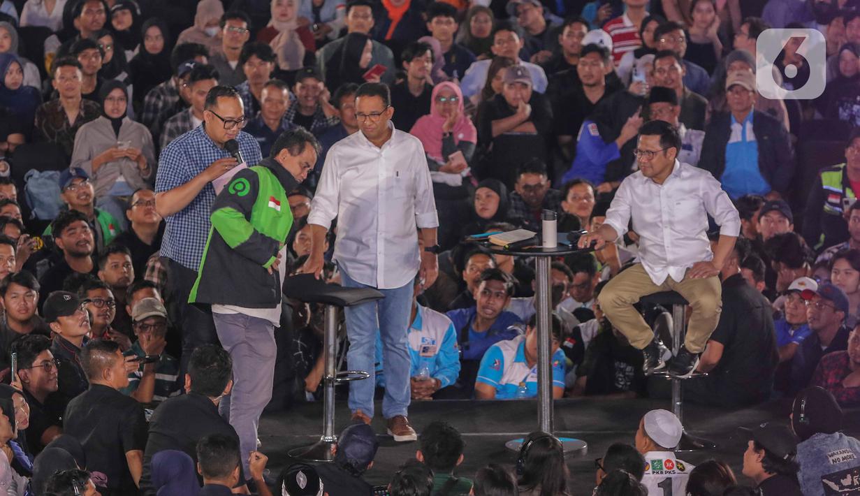 Partisipan yang hadir juga ikut berdiskusi langsung dengan Anies dan Cak Imin. Mereka menanyakan sejumlah isu kepada capres-cawapres itu. (Liputan6.com/Angga Yuniar)
