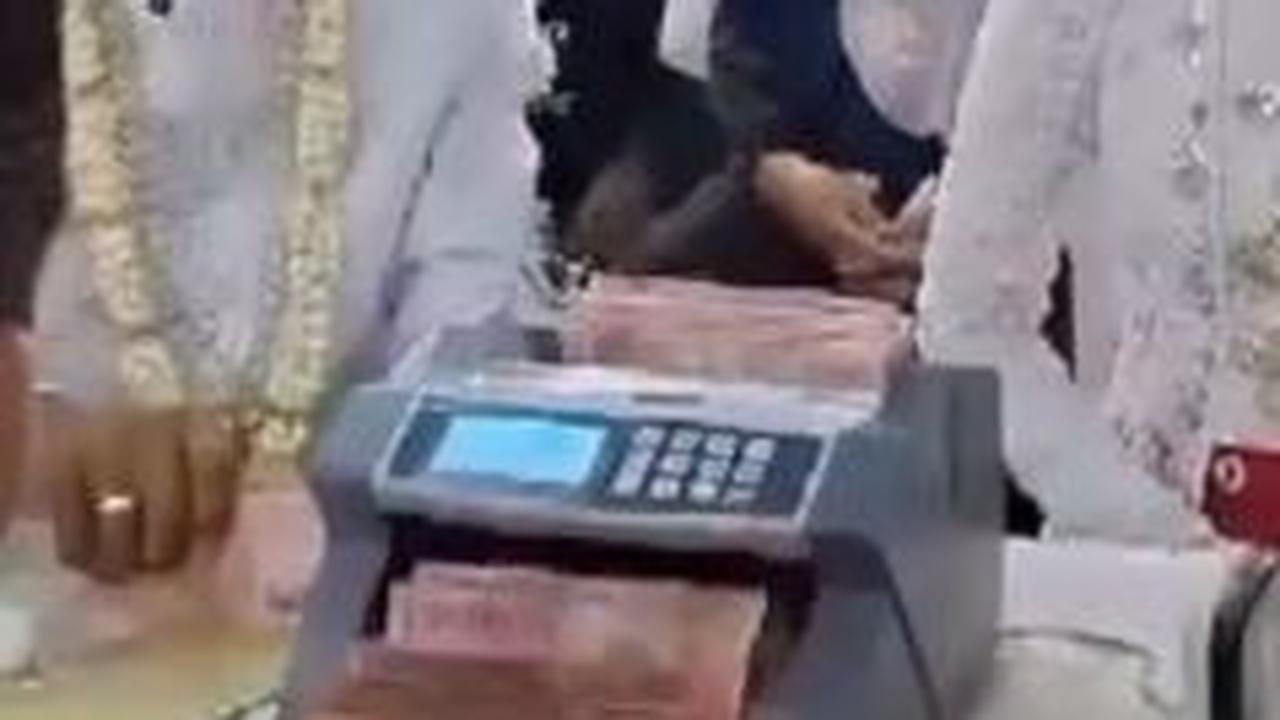 "Semoga menjadi keluarga yang sakinah, mawadah, warahmah. Aamiin," demikian dikutip dari keterangan video.