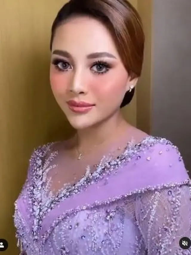 7 Momen Lamaran Atta Halilintar dan Aurel Hermansyah, Serasi dengan Busana Ungu