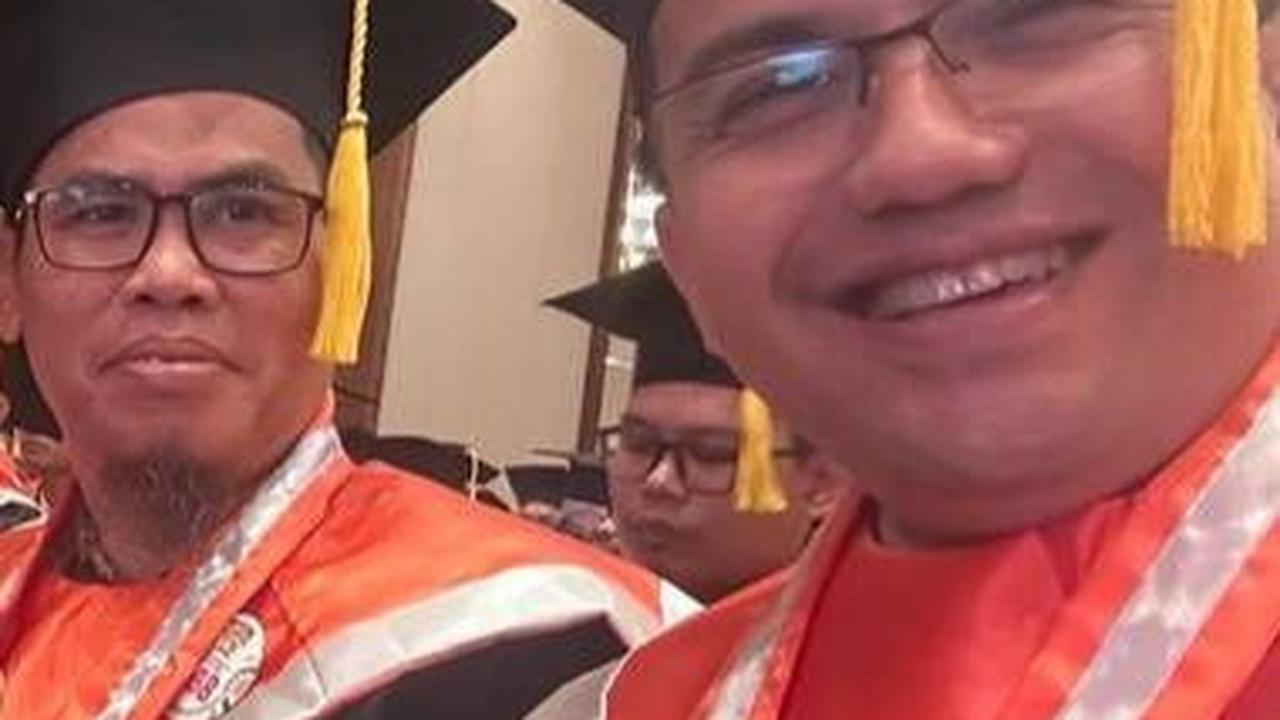 Wisuda di Usia 47 Tahun