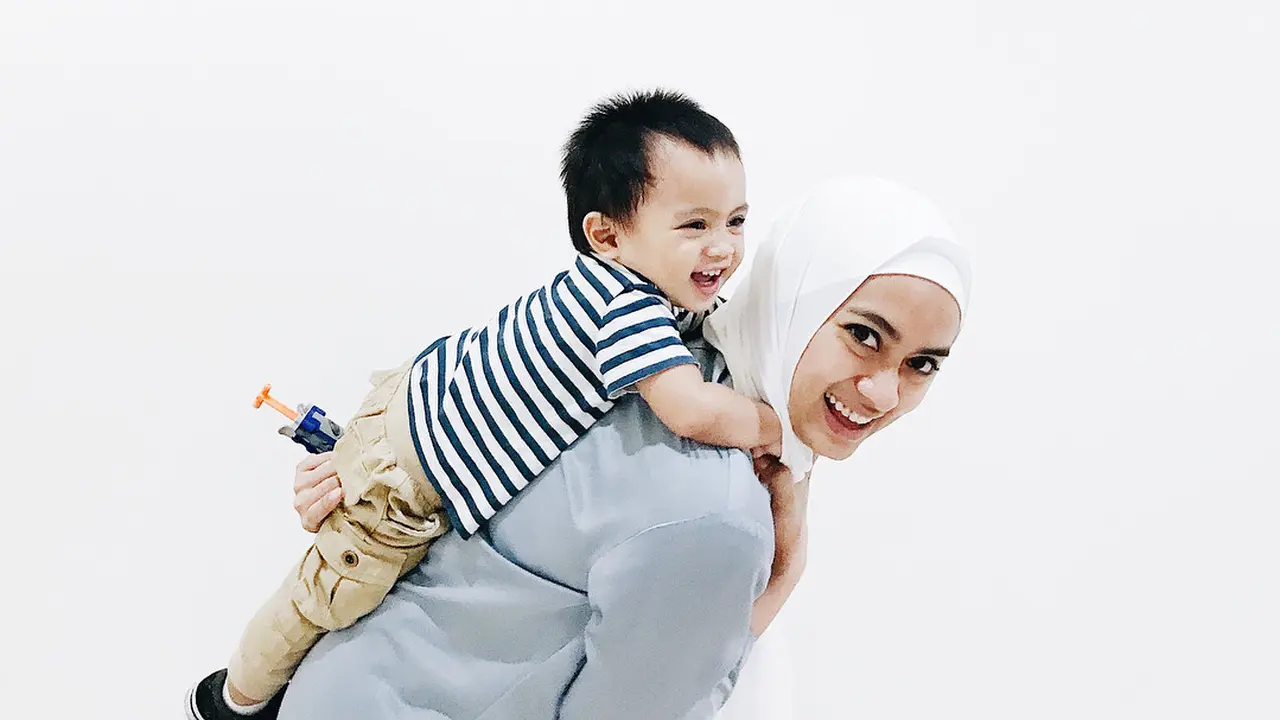 [Bintang] Ayudia Bing Slamet dan Ditto