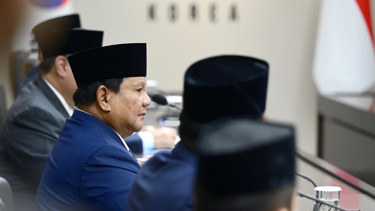Presiden Prabowo Subianto melakukan pertemuan bilateral dengan Presiden Korea Selatan (Korsel) Lee Jae Myung di sela-sela KTT APEC 2025 di Gyeongju, Korsel, Sabtu (1/11/2025)
