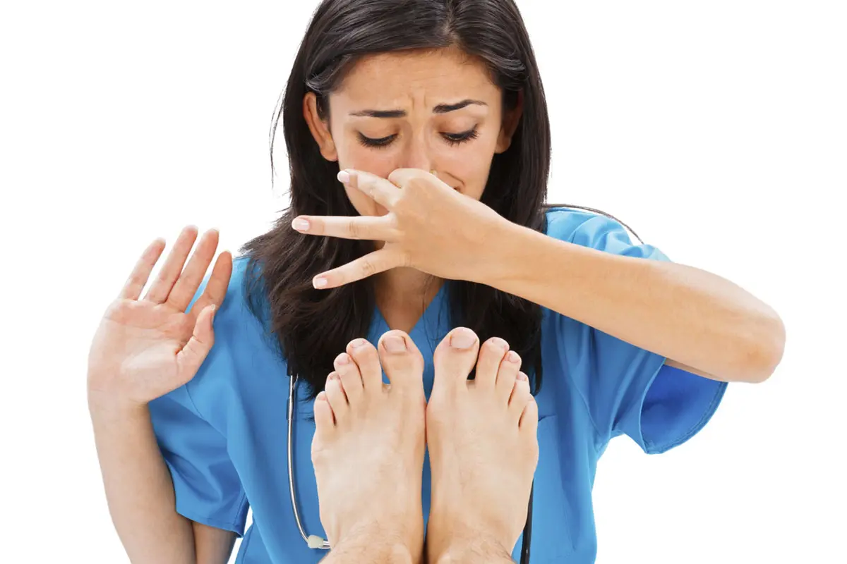 6 Cara Sederhana Mengusir Bau Kaki 