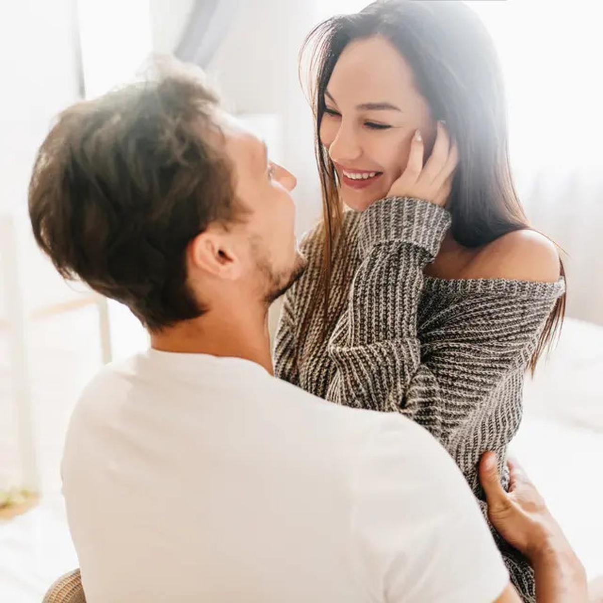 7 Tanda Seseorang Ingin Dekat Denganmu tapi Takut Ditolak