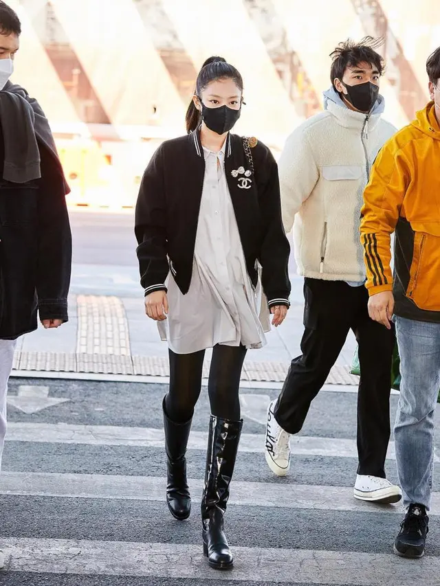 Berangkat ke Paris, Jennie BLACKPINK Pakai Outfit Nyaris Rp340 Juta
