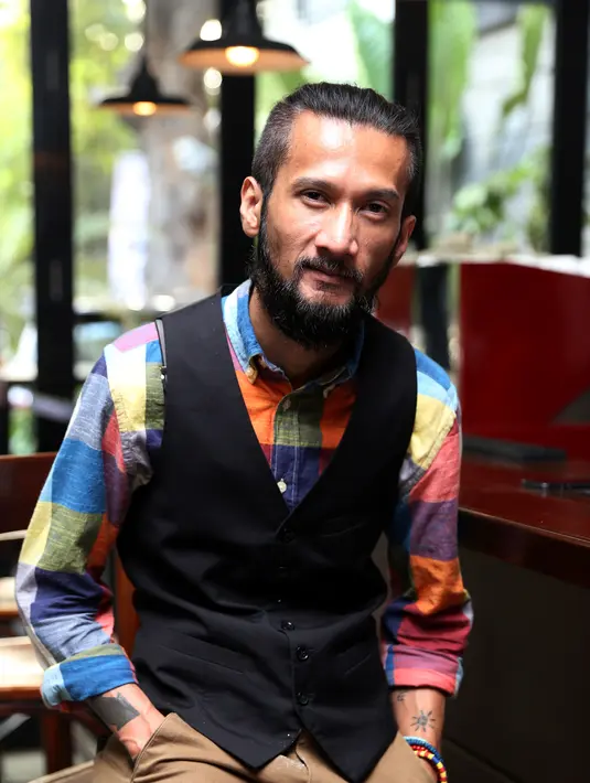 Reza dan kawan-kawan The Groove tak ingin menggampangkan persembahan karya dalam konser tunggal, pasalnya konser tunggal bukanlah hal yang mudah. (Nurwahyunan/Bintang.com)