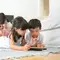 Studi: Screen Time Anak Jadi Memburuk saat Orang Tua Stres