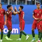 Pemain Timnas Portugal rayakan kemenangan 4-0 atas Selandia Baru pada Grup A Piala Konfederasi 2017 di Krestovsky Stadium, Saint Petersburg, Sabtu (24/6/2017). (AFP/Kirill Kudryavtsev)