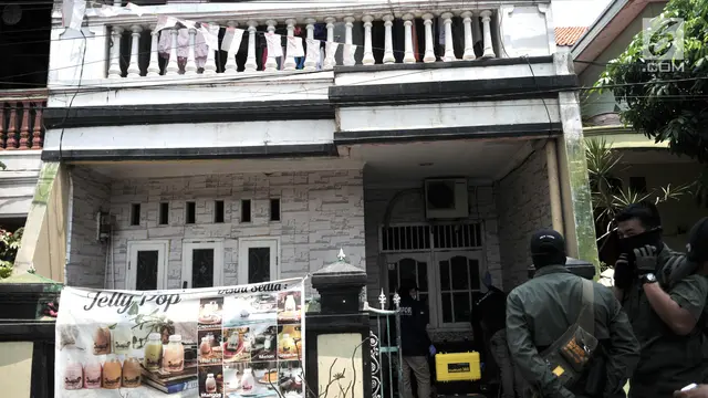 Polisi Amankan Barang Bukti Terduga Teroris di Cilincing