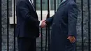 Usai mengunjungi Raja Charles III di Istana Buckingham, Presiden Republik Indonesia Prabowo Subianto langsung mengadakan pertemuan dengan Perdana Menteri Inggris Keir Starmer di Downing Street, London, pada Kamis (21/11/2024) waktu setempat. (Foto: No10 Downing Street/Kantor PM Inggris)