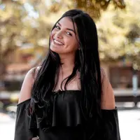 ilustrasi perempuan bahagia/Photo by Luis Quintero from Pexels