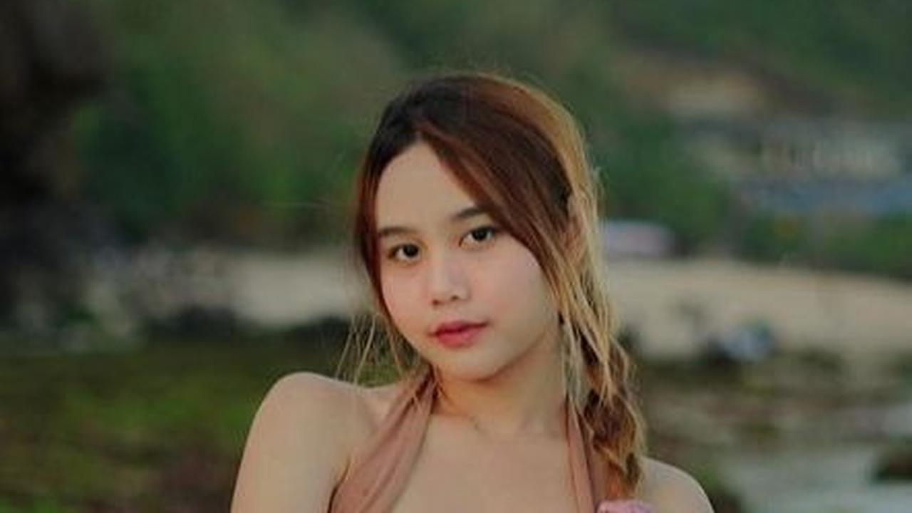 Selain berparas cantik, Kayla juga memiliki body goals.