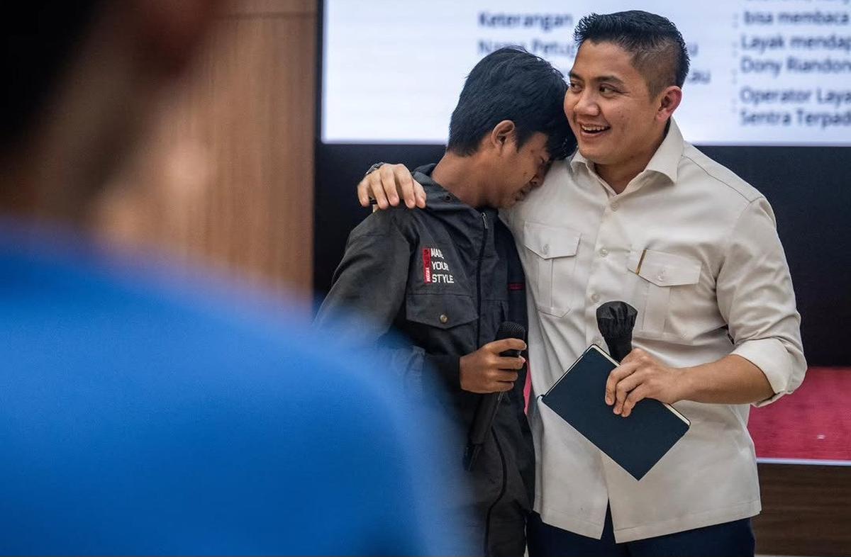 Seskab Teddy ke Calon Siswa Sekolah Rakyat di Kampus LAN: Tidak Boleh Sedih, Belajar yang Baik