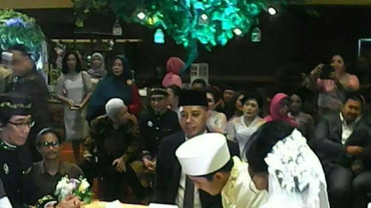[Bintang] Pernikahan Anak Parto