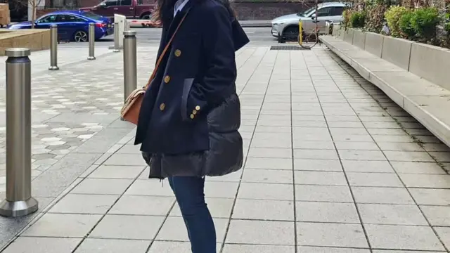 Inspirasi Outfit Traveling ala Dian Sastro (Instagram/@therealdisastr)