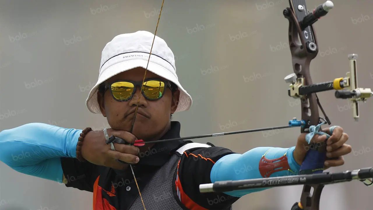 Riau Ega Agatha