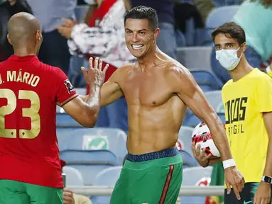 Portugal sukses menaklukkan Republik Irlandia pada partai Kualifikasi Piala Dunia 2022 yang digelar di Estadio do Algarve, Kamis (2/9/2021). (Foto: AP/Armando Franca)