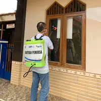 Penyemprotan Cairan Disinfectant oleh YPP Untuk Warga Di Tangerang Selatan & Sekitarnya