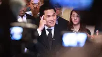 Ketua Umum PSSI terpilih untuk periode 2023-2027, Erick Thohir memberikan keterangan pers sesaat setelah berakhirnya Kongres Luar Biasa (KLB) PSSI di Hotel Shangri-La, Jakarta Pusat pada Kamis (16/2/2023). Erick Thohir berhasil mengungguli calon lainnya, La Nyalla Mahmud Mattalitti dengan perolehan suara 64 berbanding 22. (Bola.com/M Iqbal Ichsan)