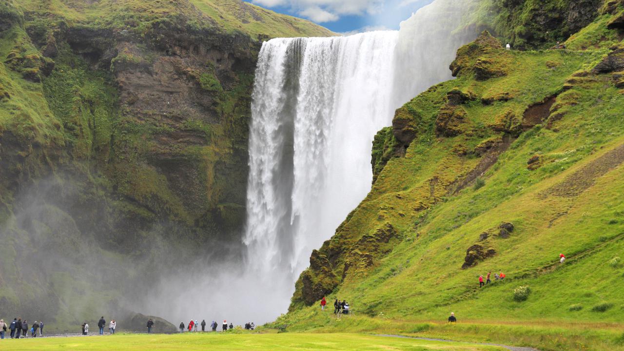 Islandia Bangun Kuil untuk Para Dewa