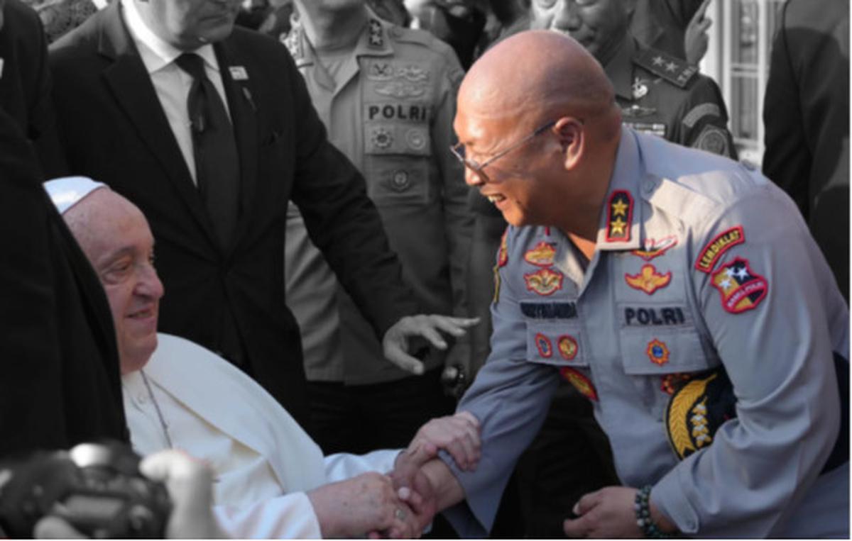 Jenderal Bintang 3 Polisi Pernah Salaman dan Dipegang Paus Fransiskus, ini Sosoknya
