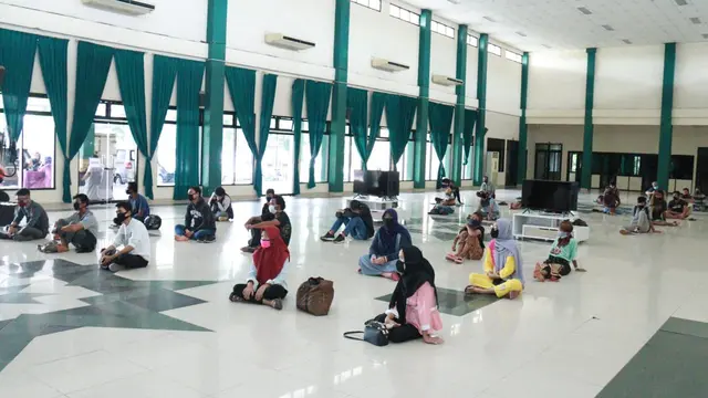 Hukuman Penjara 1 Tahun Ancam Warga Palembang yang Enggan Pakai Masker