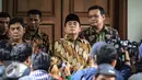 Kedatangan Ketua DPR RI Ade Komarudin ke kediaman Megawati untuk bersilaturahmi dan meminta nasihat kepada Megawati, Jakarta, Jumat (26/11). (Liputan6.com/Faizal Fanani)