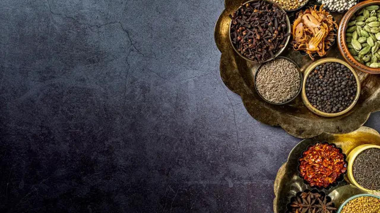 Lakukan 5 Cara Ini Agar Bumbu Dapur Bubuk Tetap Segar dan Tak Menggumpal