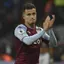 Philippe Coutinho Correia adalah pesepak bola profesional yang saat ini memperkuat Aston Villa dan Tim Nasional Brasil