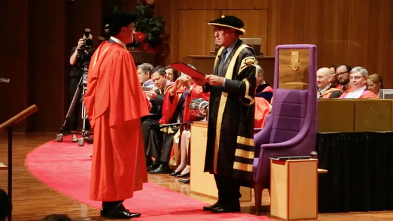 Eddy Sariaatmadja Mendapat Gelar Honoris Causa 