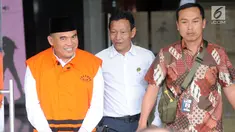 Bupati Jepara nonaktif, Ahmad Marzuki menuju mobil tahanan usai pemeriksaan di Gedung KPK, Jakarta, Jumat (14/6/2019). Ahmad Marzuki diperiksa sebagai tersangka suap terkait putusan atas praperadilan kasus dugaan korupsi penggunaan dana bantuan partai politik di PN Semarang. (merdeka.com/Dwi Narwoko