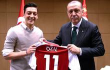Pesepak Bola Mesut Ozil Terjun ke Dunia Politik, Gabung Partai Erdogan