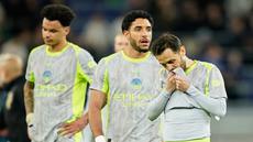 Raut kekecewaan para pemain Manchester City usai hasil imbang 3-3 kontra Everton pada laga pekan ke-35 Premier League, Selasa (05/05/2026) dini hari WIB. (AP Photo/Dave Thompson)
