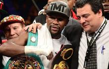 Menang atas Berto, Mayweather langsung nyatakan pensiun