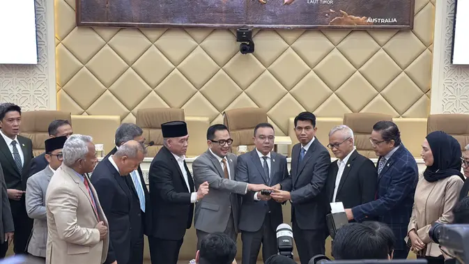 Nakhoda Baru Pemilu: Bahtra Banong Pimpin Panja DPR