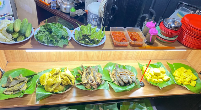 7. Nasi Kuning Babeh 123