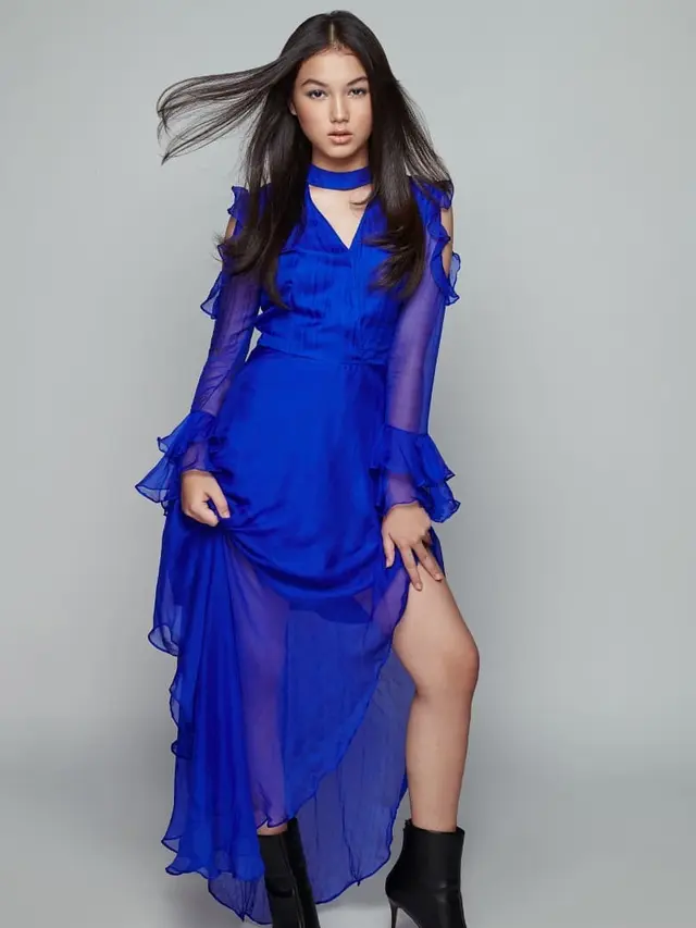 6 Pemotretan Saskia Chadwick dalam Berbagai Tema yang Paling Curi Perhatian