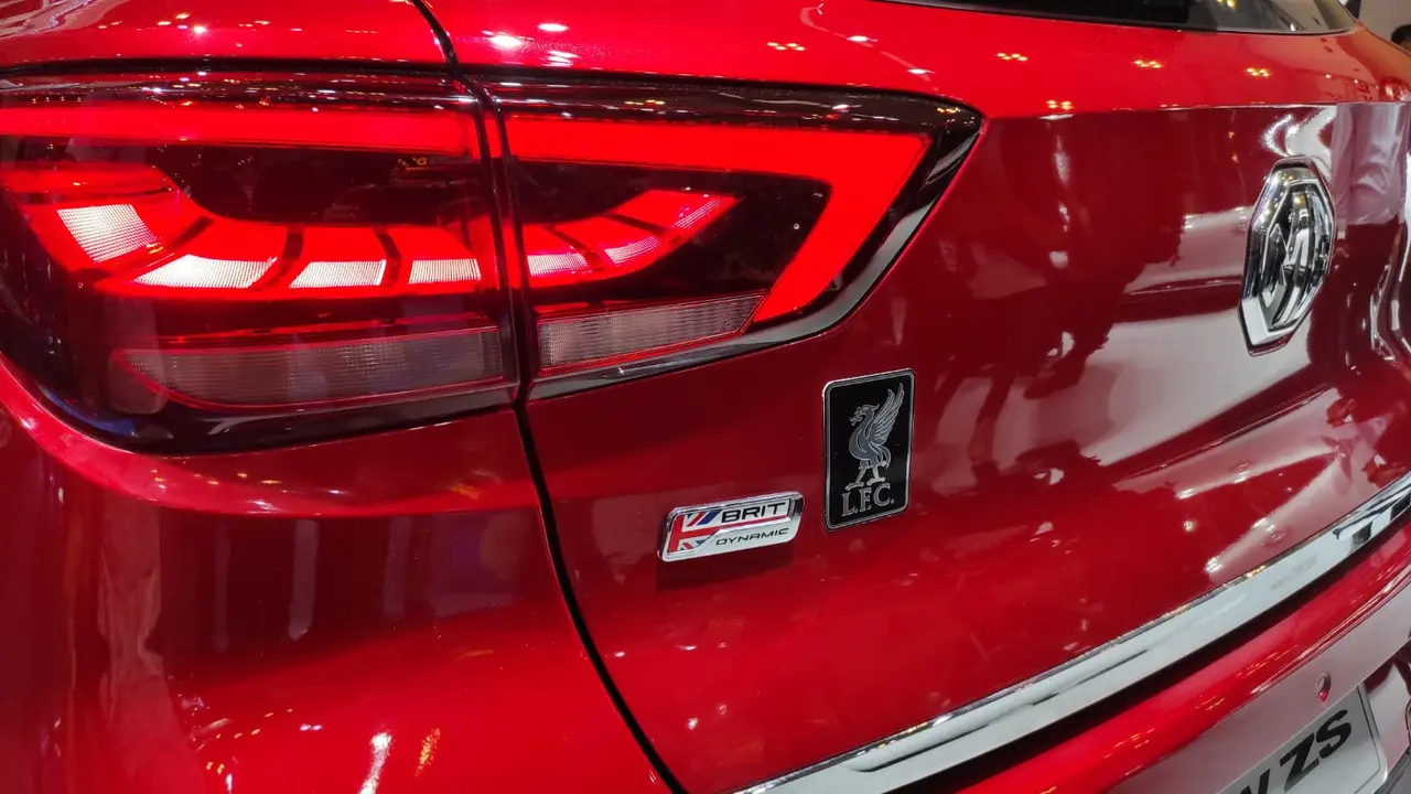 MG ZS dan HS Liverpool Edition (Arief A/Liputan6.com)