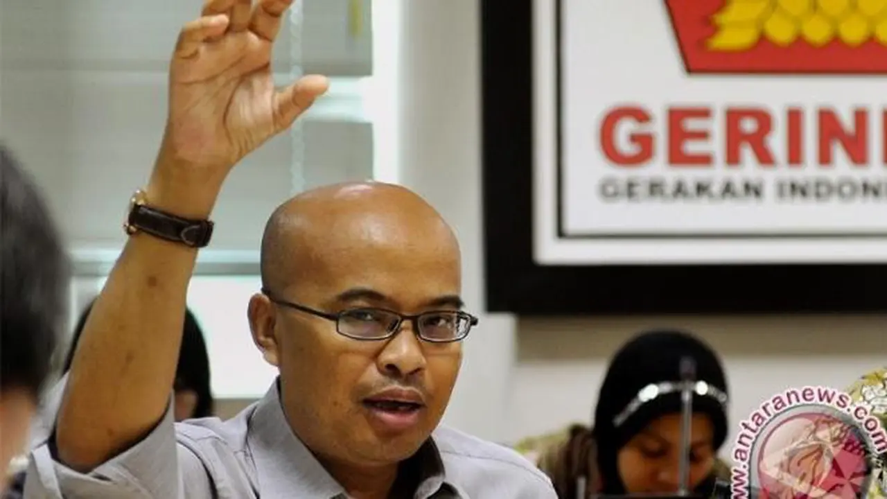 Kabar duka datang dari Partai Gerindra. Politikus Partai Gerindra Desmond Junaidi Mahesa meninggal dunia pada hari ini, Sabtu (24/6/2023).