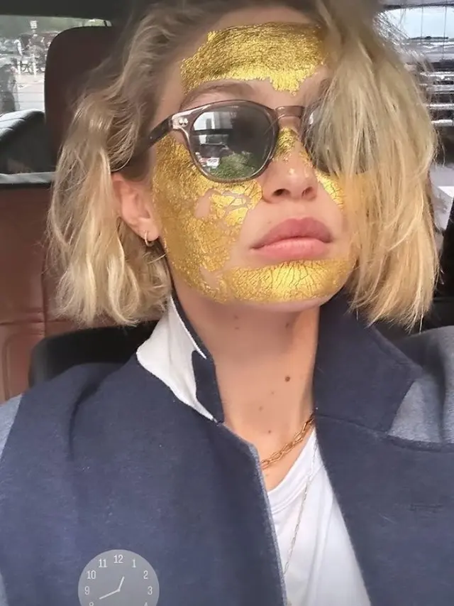 Gigi Hadid memperlihatkan dirinya sebelum Met Gala 2024. [Foto: Instagram/gigihadid]