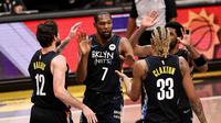 Kevin Durant kembali memimpin Brooklyn Nets saat bersua New Orleans Pelicans di laga NBA 2020/2021, Kamis (08/04/2021) pagi WIB. (ELSA / GETTY IMAGES NORTH AMERICA / GETTY IMAGES VIA AFP)