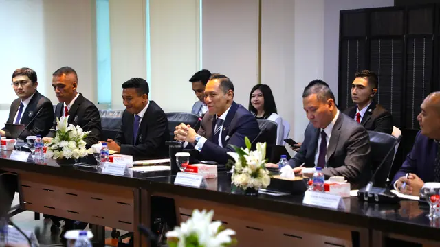 Bertemu World Bank, AHY Paparkan Rencana Infrastruktur Giant Sea Wall dan Kereta Cepat Surabaya