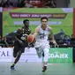 Pemain Stapac Agassi Goentara saat melawan Prawira pada ajang IBL (Dok IBL)